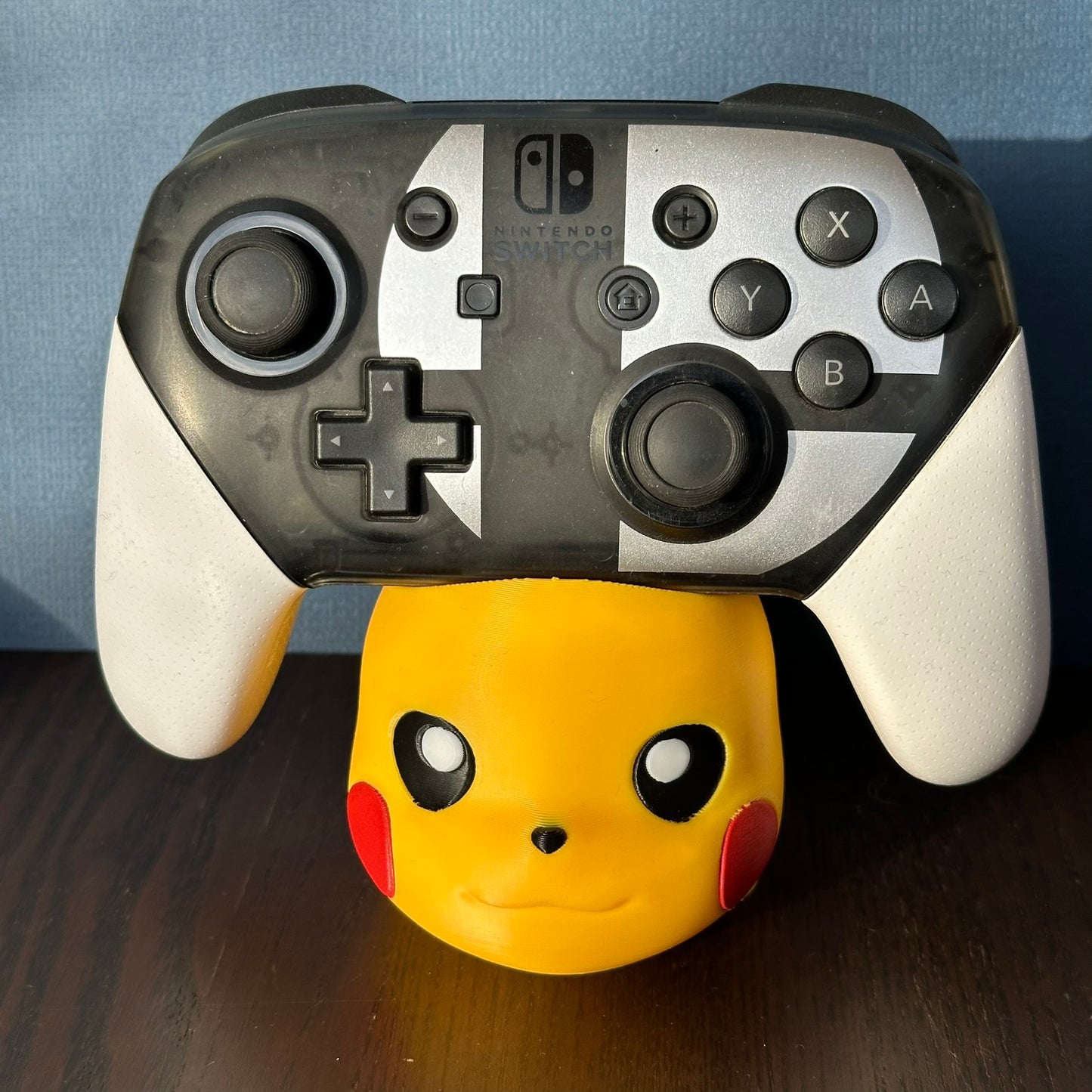 Porte-Manette Pokémon Pikachu - Compatible Xbox, PS4, PS5 et Switch