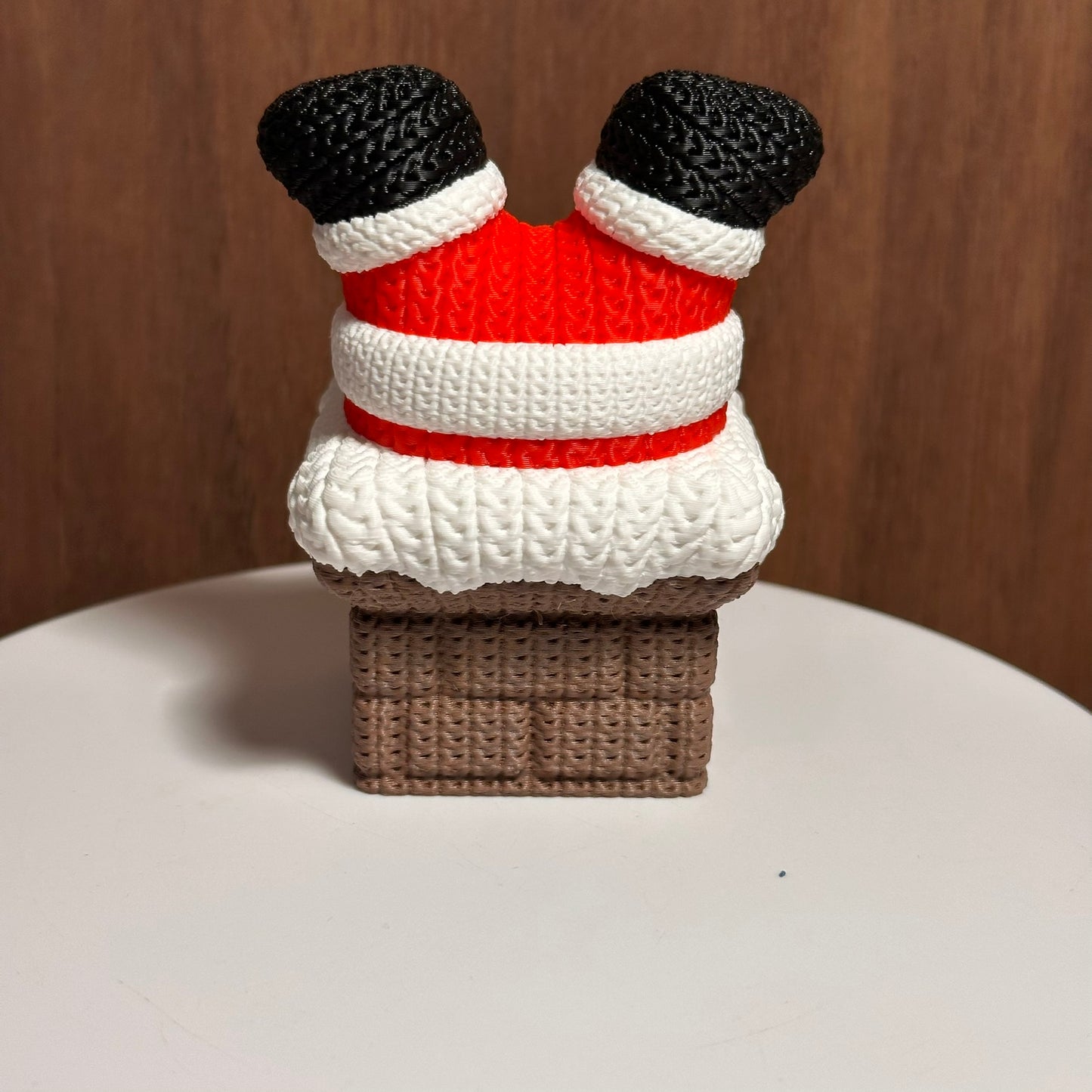 đ
 Santa Claus Stuck in the Chimney Figurine â Christmas Decoration