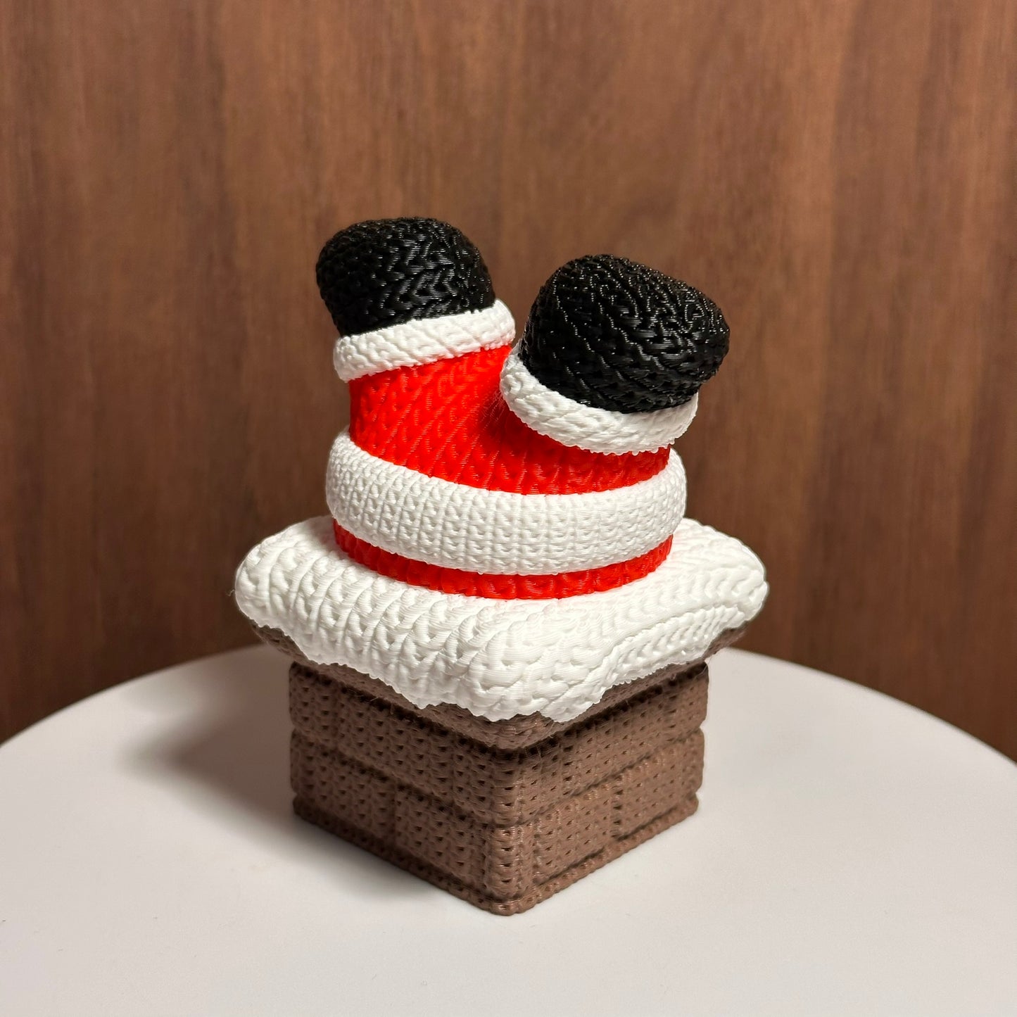 đ
 Santa Claus Stuck in the Chimney Figurine â Christmas Decoration