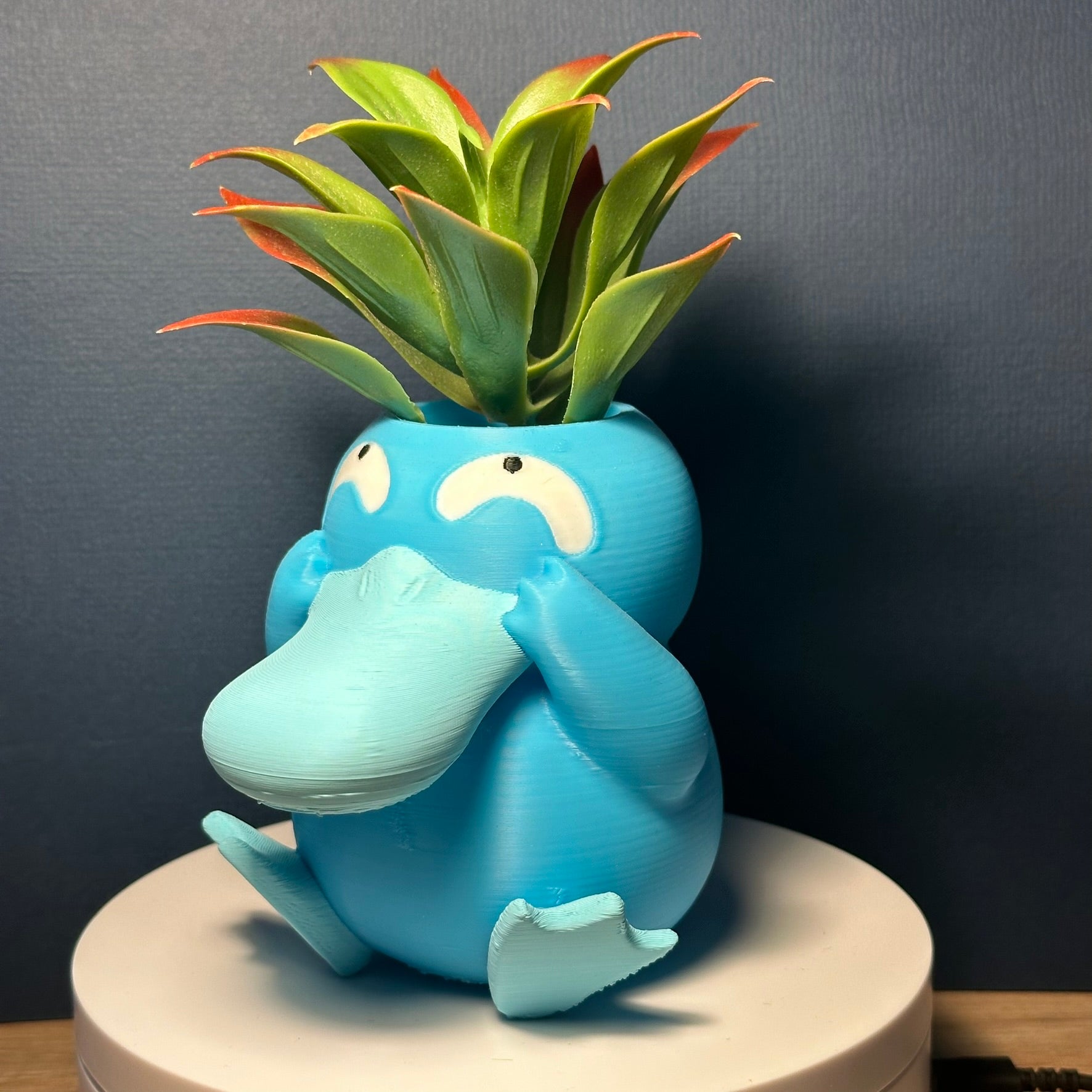 Psyduck pot plant store HQ Resin