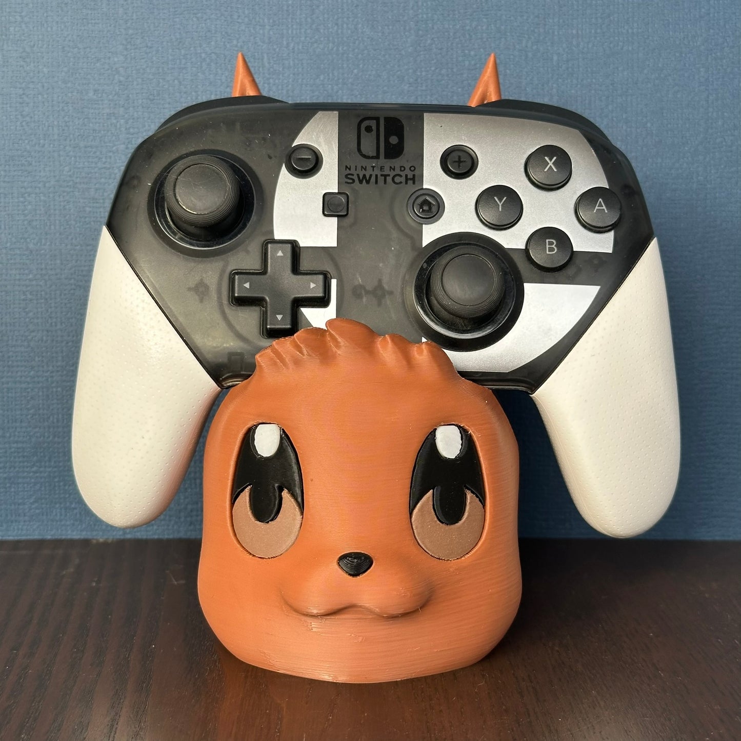 Pokémon Eevee Controller Holder - Compatible with Xbox, PS4, PS5 and Switch