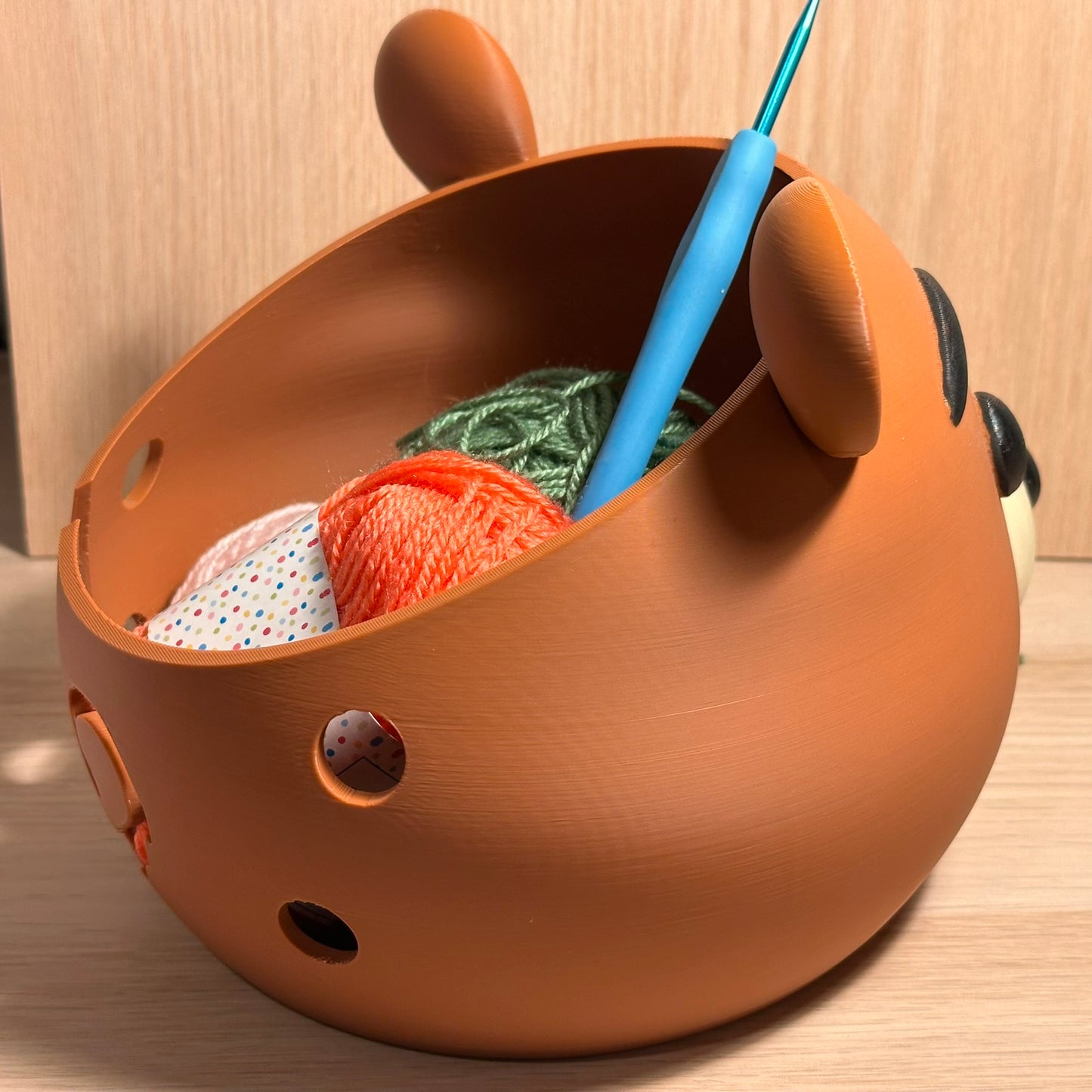 Bols à laine Ourson – Accessoire tricot & crochet mignon et peint à la main