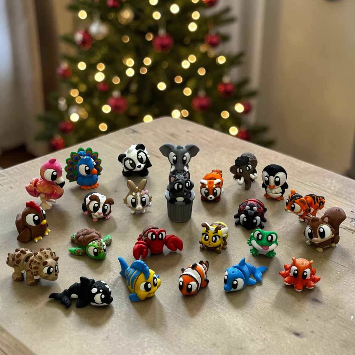 Calendrier de l’Avent Minimals – 24 mini animaux flexibles 3D à collectionner