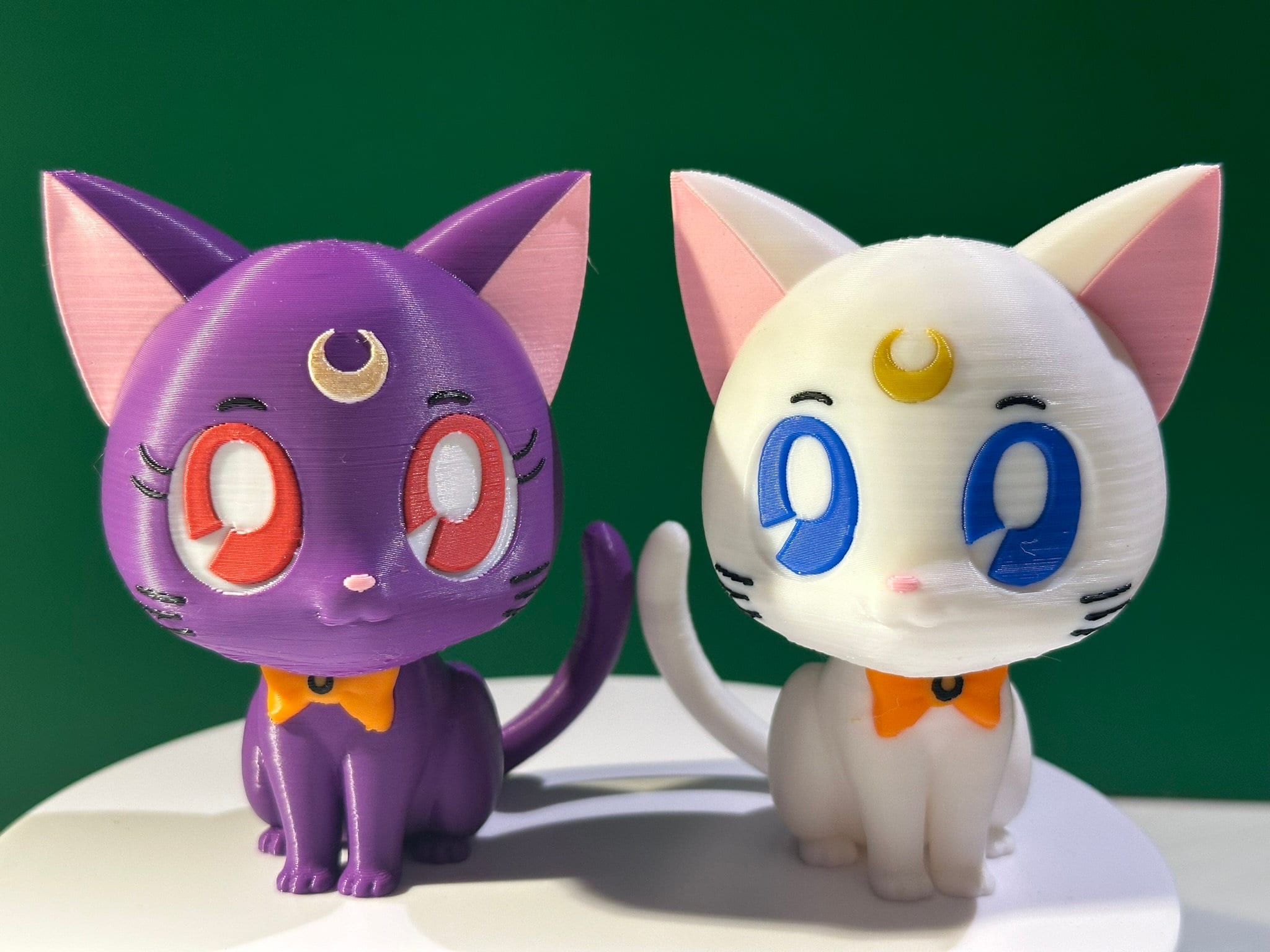 Figurines Luna et Artémis, les chats gardiens de Sailor Moon